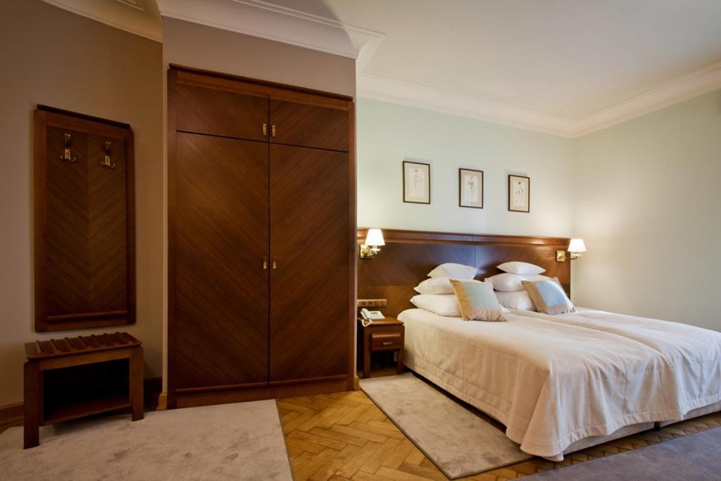 Palac Cielesnica Extérieur photo